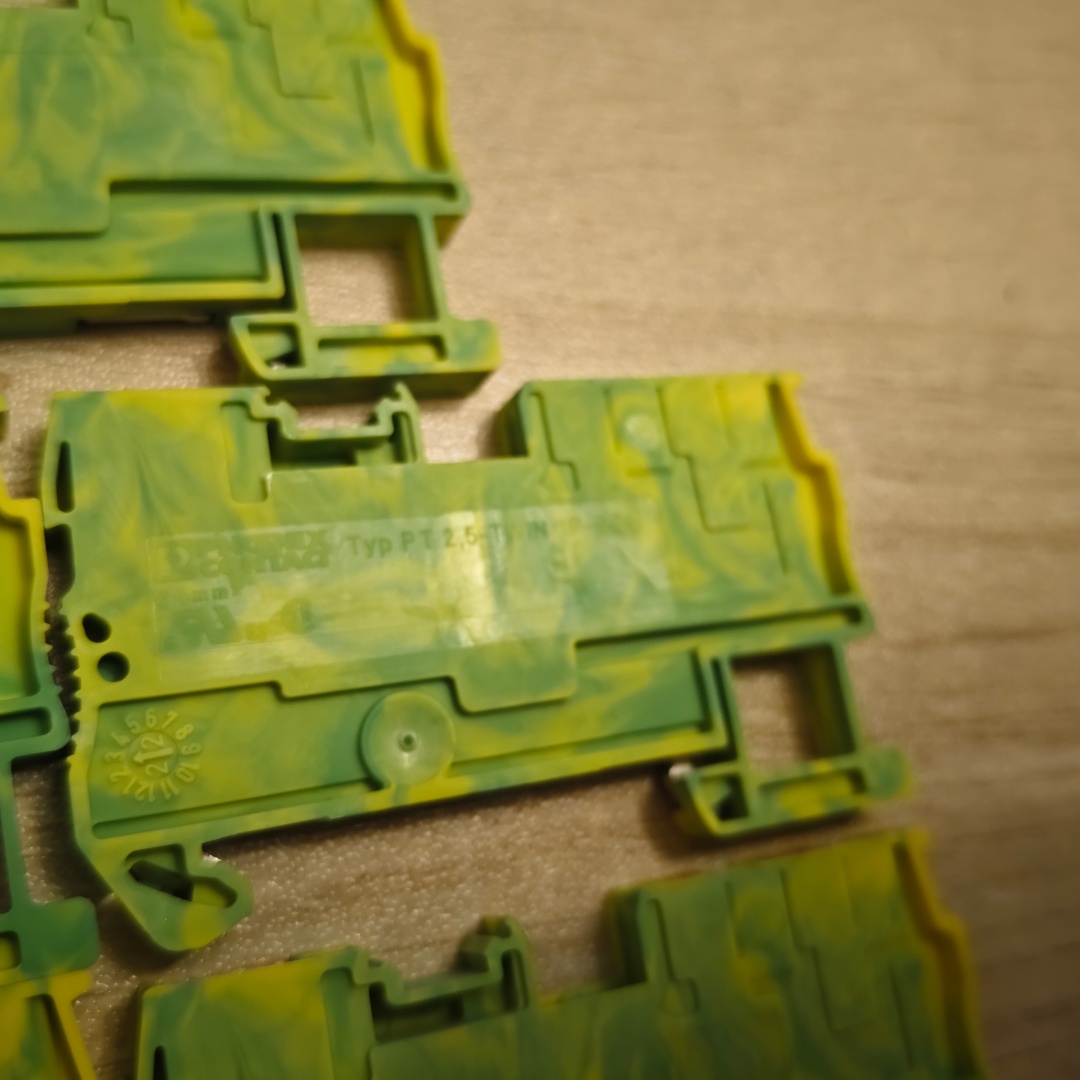 Phoenix Contact  3209659